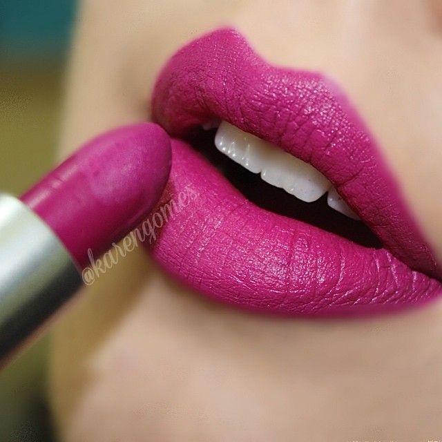 Mac Lipstick Flat Out Fabulous - 3 G