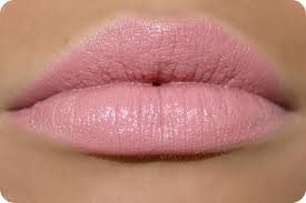 MAC Creme Cup Lipstick Charm